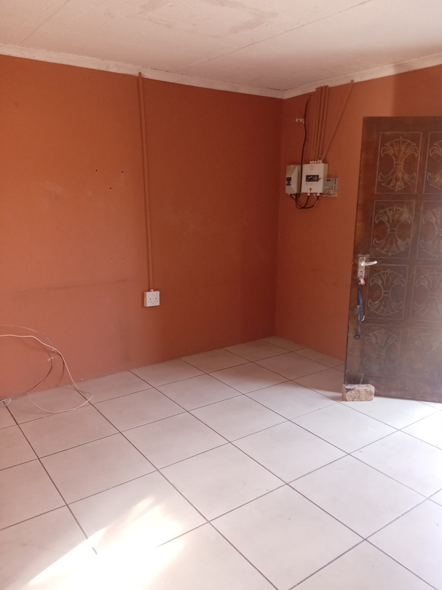 To Let 2 Bedroom Property for Rent in Morula View North West